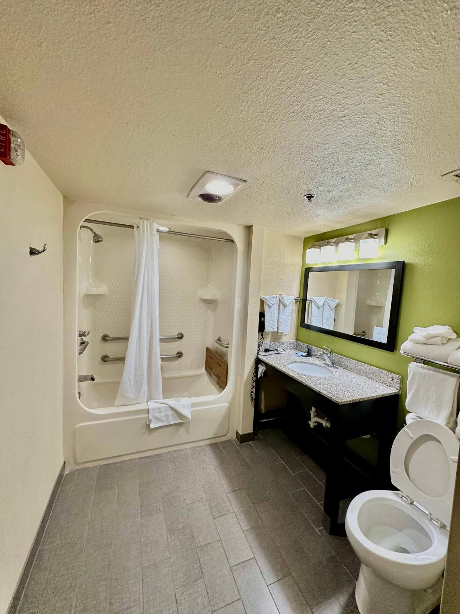 Sleep Inn & Suites Tulsa Central I-44 Eksteriør bilde