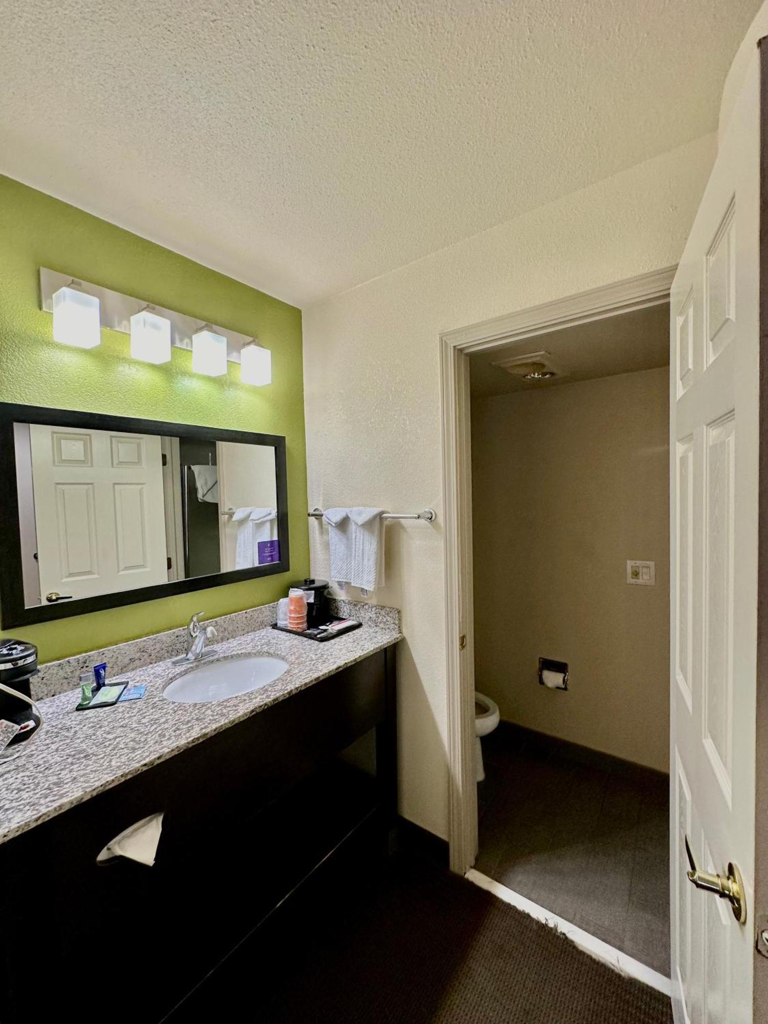 Sleep Inn & Suites Tulsa Central I-44 Eksteriør bilde